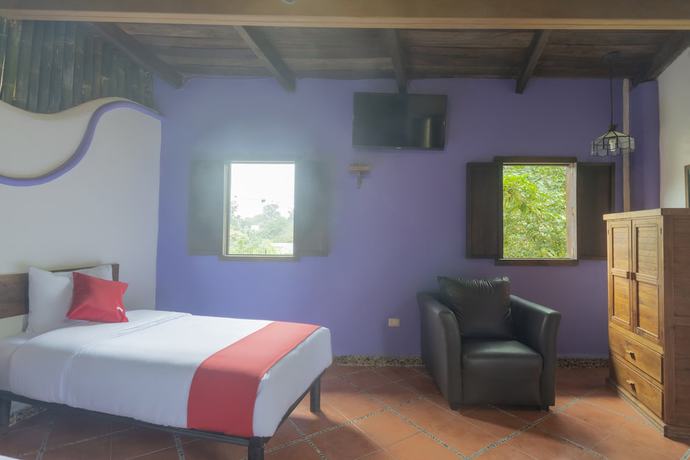 Imagen de la habitación del Hotel OYO Coyopolan. Foto 8