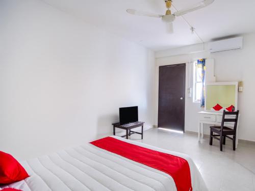 Imagen de la habitación del Hotel OYO Cristal. Foto 5