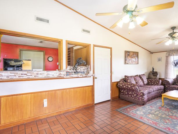 Imagen de los interiores del Hotel OYO Daleville AL Hwy 84. Foto 18