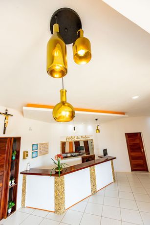 Imagen de los interiores del Hotel OYO Das Pedras. Foto 15