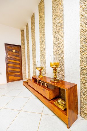 Imagen de los interiores del Hotel OYO Das Pedras. Foto 16