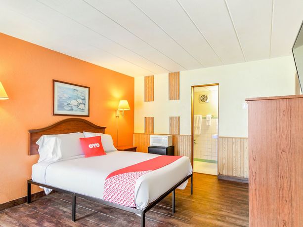 Imagen de la habitación del Hotel OYO Downtown Peoria I-74. Foto 2
