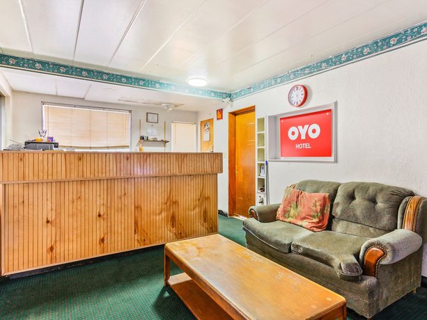 Imagen de los interiores del Hotel OYO Downtown Peoria I-74. Foto 19
