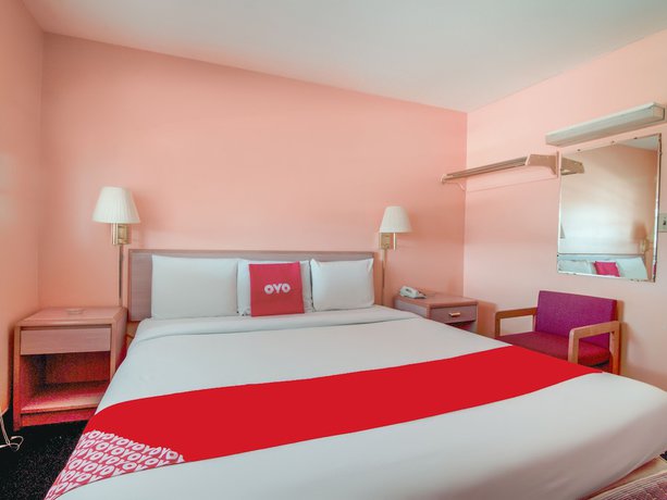 Imagen de la habitación del Hotel OYO Durham West Hills. Foto 3