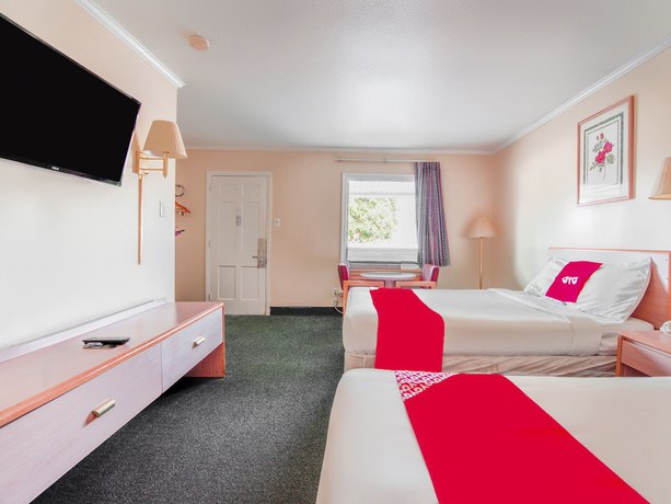 Imagen de la habitación del Hotel OYO Durham West Hills. Foto 5