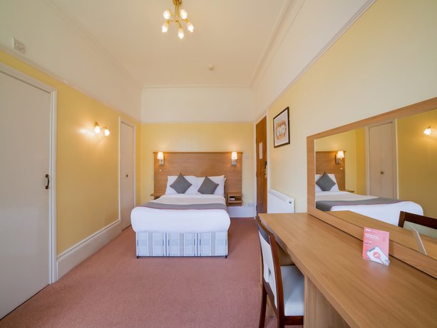 Imagen de la habitación del Hotel OYO Eagle House, St Leonards Hastings. Foto 18