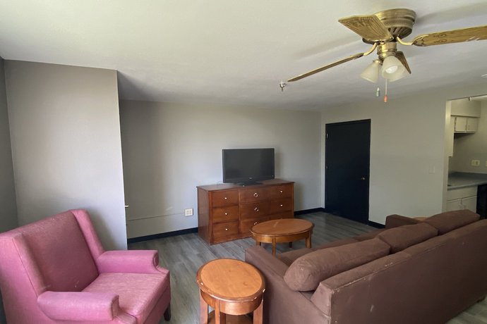 Imagen de la habitación del Hotel OYO Edmond - University of Central Oklahoma. Foto 12