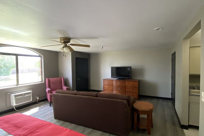 Imagen de la habitación del Hotel OYO Edmond - University of Central Oklahoma. Foto 17