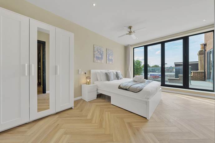 Imagen de la habitación del Hotel OYO Fine BandB. Foto 2