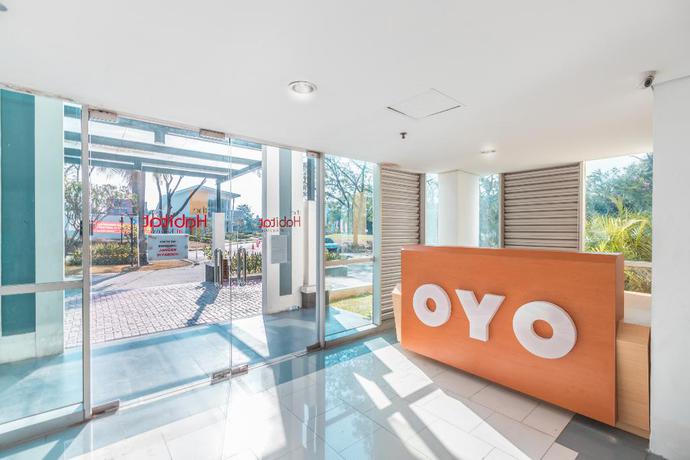 Imagen de los interiores del Hotel OYO Flagship 1170 The Habitat Karawaci. Foto 19