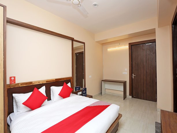 Imagen de la habitación del Hotel OYO Flagship 15751 Grand Ashirwad. Foto 9