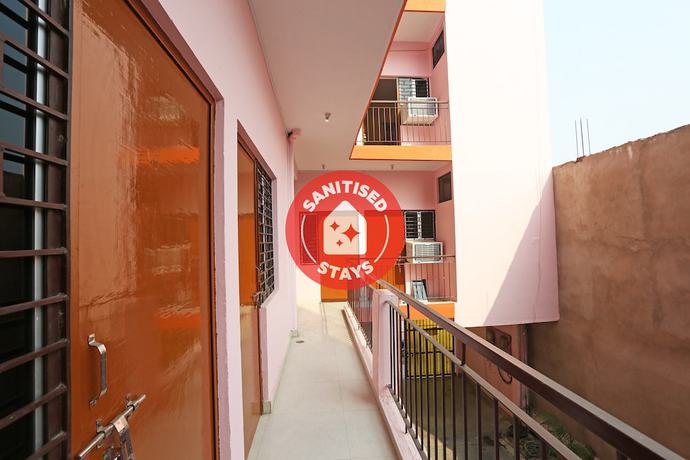 Imagen de los interiores del Hotel OYO Flagship 22406 Shree Shree Guest House. Foto 16
