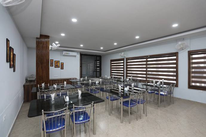 Imagen del bar/restaurante del Hotel OYO Flagship 24789 Sidharth Residency. Foto 2