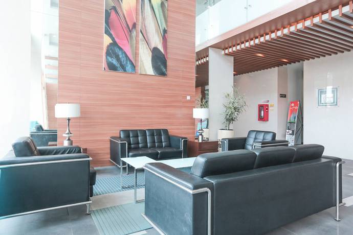 Imagen de los interiores del Hotel OYO Flagship 755 Appartel Grand Dhika City. Foto 19