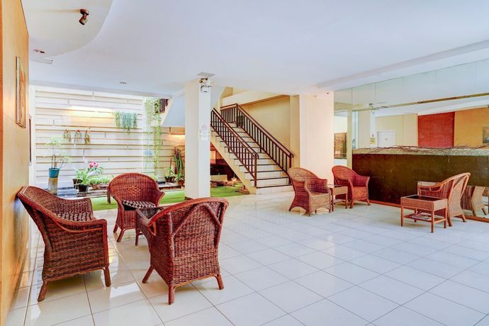 Imagen de los interiores del Hotel OYO Flagship 90425 22. Foto 19