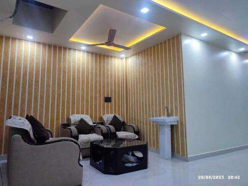 Imagen general del Hotel OYO Flagship Grand Village. Foto 2