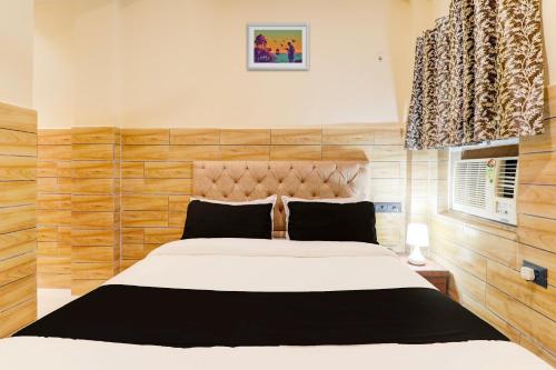 Imagen general del Hotel OYO Flagship Kalpna Inn. Foto 9