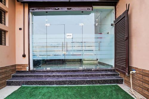 Imagen general del Hotel OYO Flagship Lotus Highway Inn. Foto 7