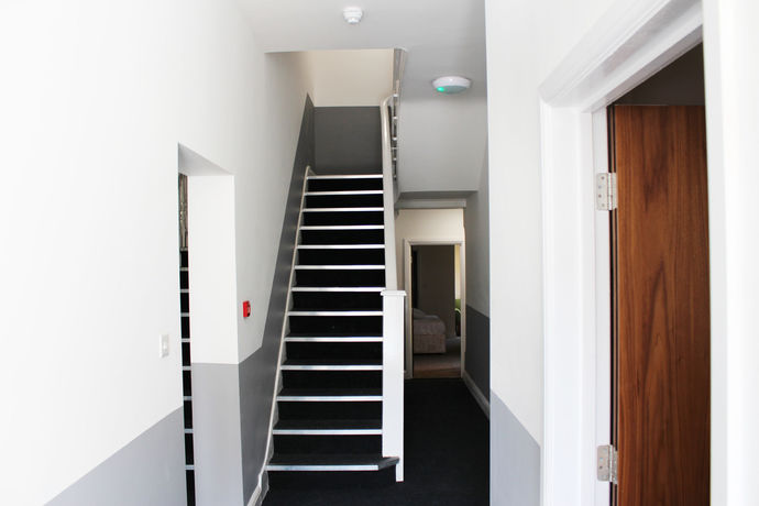 Imagen de los interiores del Hotel OYO Flexistay Addiscombe. Foto 16