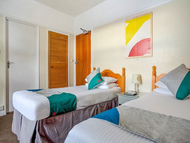 Imagen de la habitación del Hotel OYO Godolphin Arms. Foto 15