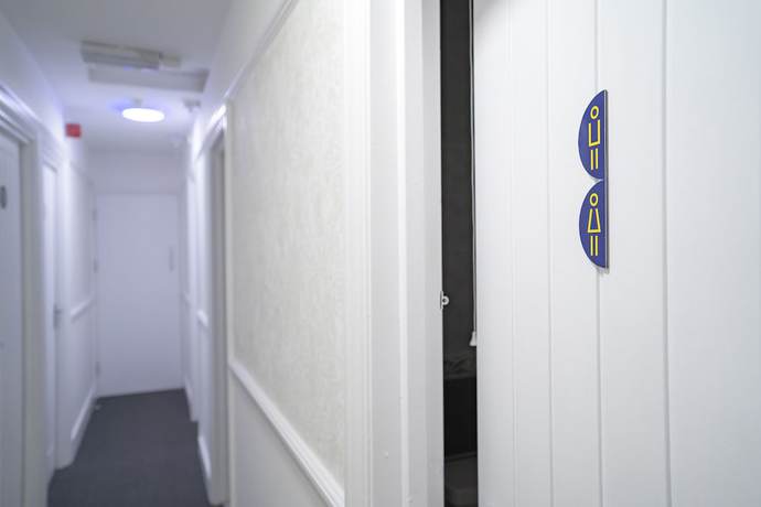 Imagen de los interiores del Hotel OYO Greenway Stays. Foto 17