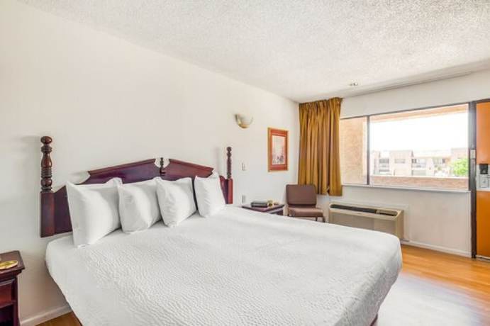 Imagen de la habitación del Hotel OYO Groesbeck. Foto 12
