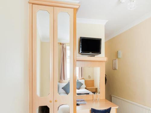 Imagen de la habitación del Hotel OYO Gulliver\'s. Foto 8
