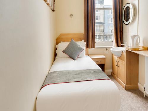 Imagen general del Hotel OYO Gulliver\'s. Foto 5