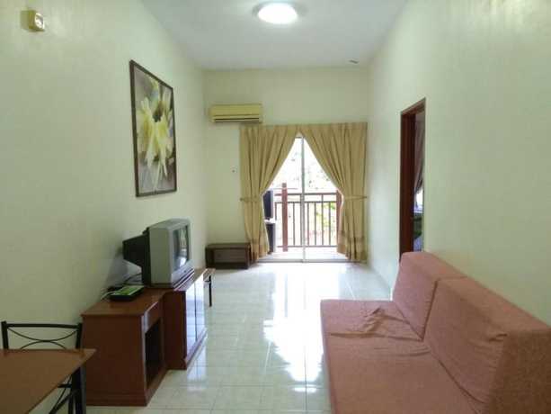 Imagen de la habitación del Hotel OYO HOME 90301 Suria Service Apartments @ Bukit Merak Laketown Resort. Foto 7