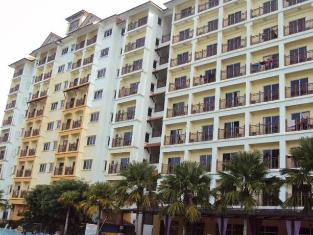 Imagen general del Hotel OYO HOME 90301 Suria Service Apartments @ Bukit Merak Laketown Resort. Foto 2