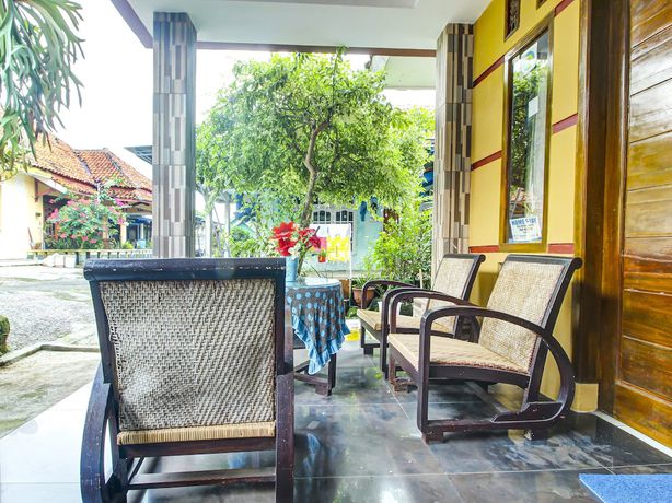 Imagen de los interiores del Hotel OYO HOMES 91242 Desa Wisata Cibuntu Kuningan Syariah. Foto 17