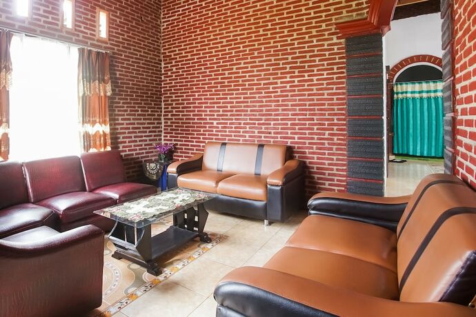 Imagen general del Hotel OYO HOMES 91255 Desa Wisata Embung Purworejo Syariah. Foto 16
