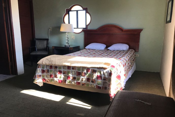 Imagen de la habitación del Hotel OYO Hacienda Don Luis. Foto 6