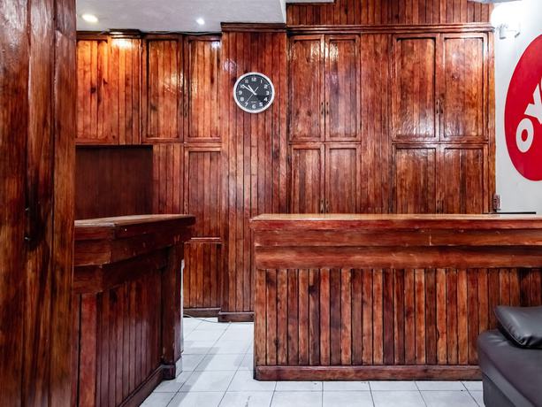 Imagen de los interiores del Hotel OYO Halley. Foto 20