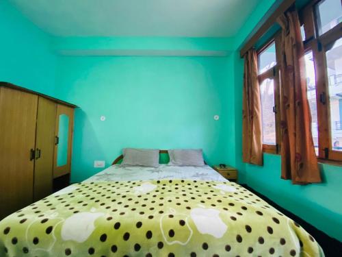 Imagen general del Hotel OYO Himalaya. Foto 8