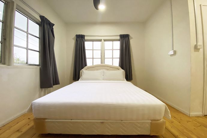 Imagen de la habitación del Hotel OYO Home 90329 Bridge House Homestay. Foto 12