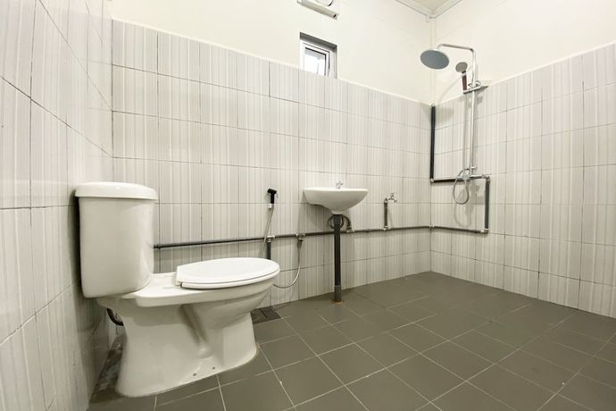 Imagen de la habitación del Hotel OYO Home 90329 Bridge House Homestay. Foto 18