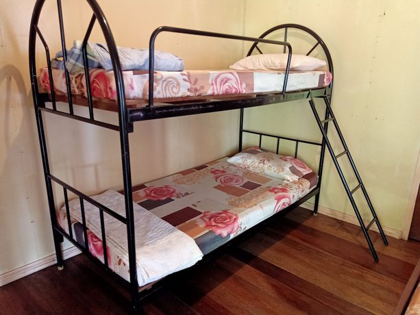 Imagen de la habitación del Hotel OYO Home 90430 Mountain Resthouse. Foto 12