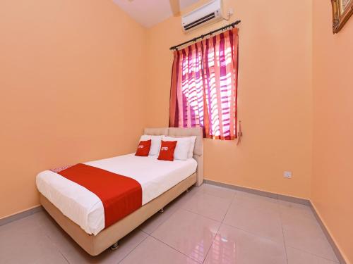 Imagen de la habitación del Hotel OYO Home 90532 Casa Azlinda Muslim Homestay Ii. Foto 20