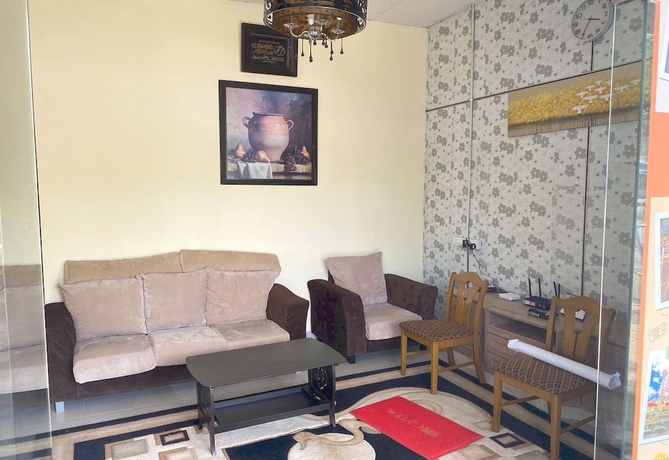 Imagen de los interiores del Hotel OYO Home 90904 Ray Yan Guesthouse. Foto 13