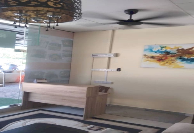 Imagen de los interiores del Hotel OYO Home 90904 Ray Yan Guesthouse. Foto 15