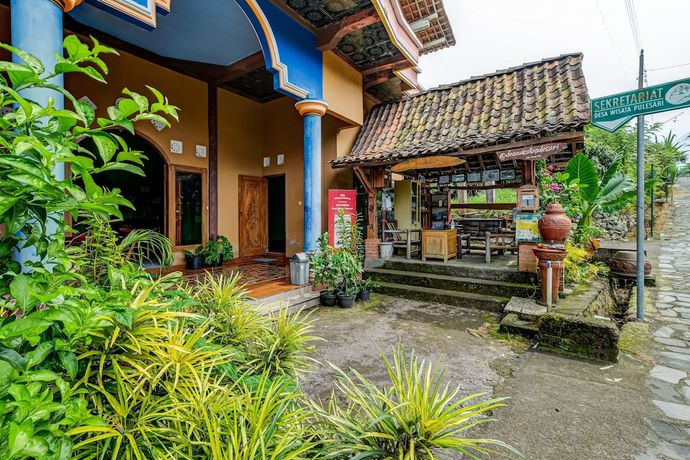 Imagen de los interiores del Hotel OYO Homes 90996 Desa Wisata Pulesari Syariah. Foto 15