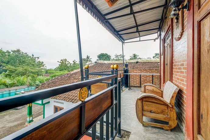 Imagen de los interiores del Hotel OYO Homes 90996 Desa Wisata Pulesari Syariah. Foto 17