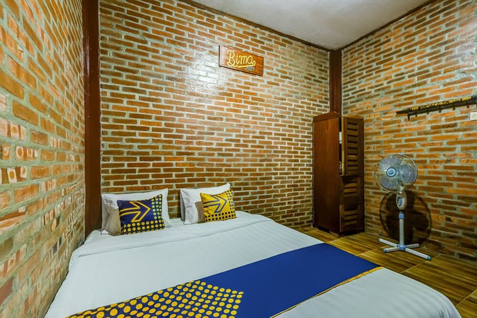 Imagen de la habitación del Hotel OYO Homes 90996 Desa Wisata Pulesari Syariah. Foto 5