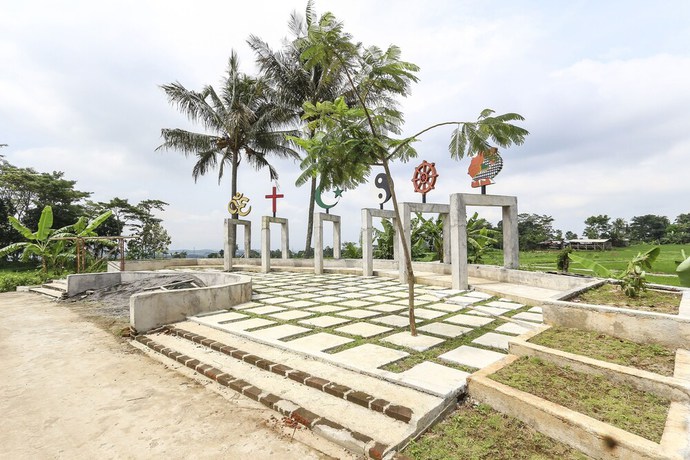 Imagen de los interiores del Hotel OYO Homes 91151 Desa Wisata Kreatif Perdamaian Srumbung Gunung. Foto 19