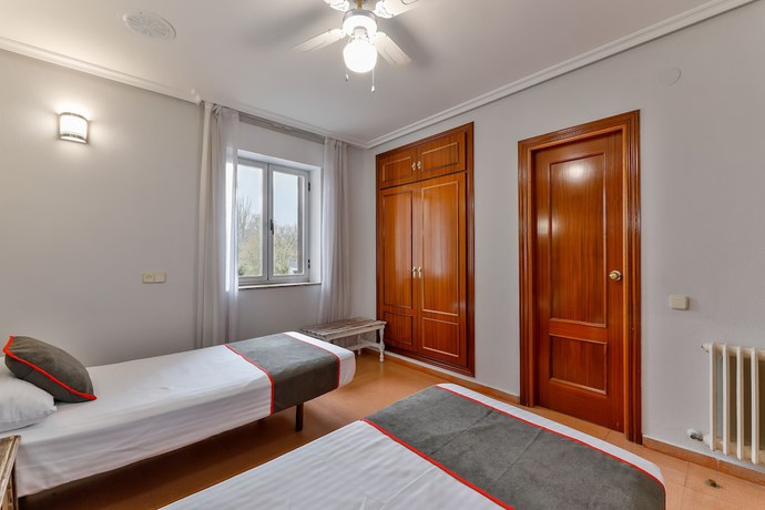 Imagen de la habitación del Hotel OYO Hostal El Pilar. Foto 13