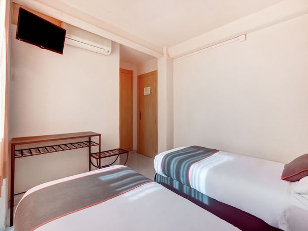 Imagen de la habitación del Hotel OYO Hostal Luci-Mar. Foto 9