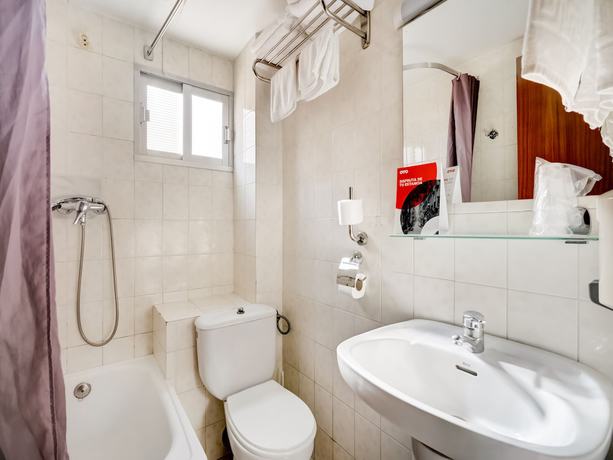 Imagen de la habitación del Hotel OYO Hostal Luci-Mar. Foto 10