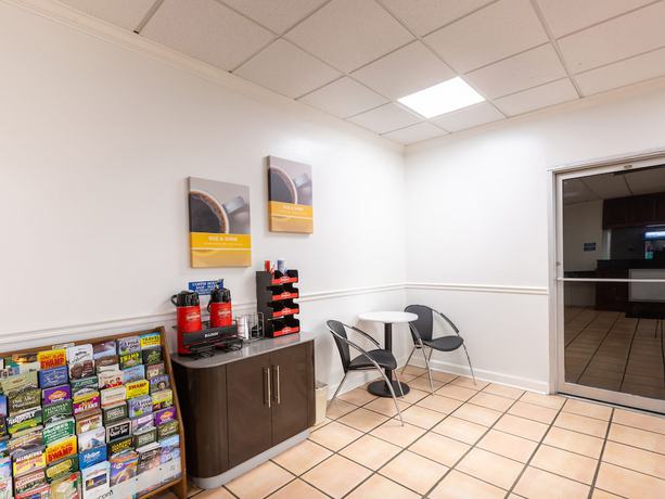 Imagen de los interiores del Hotel OYO Hotel Baton Rouge - Mead Rd Louisiana. Foto 15