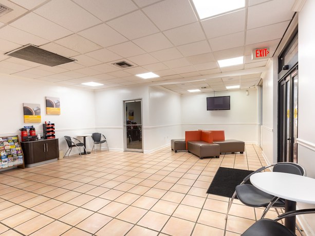 Imagen de los interiores del Hotel OYO Hotel Baton Rouge - Mead Rd Louisiana. Foto 16